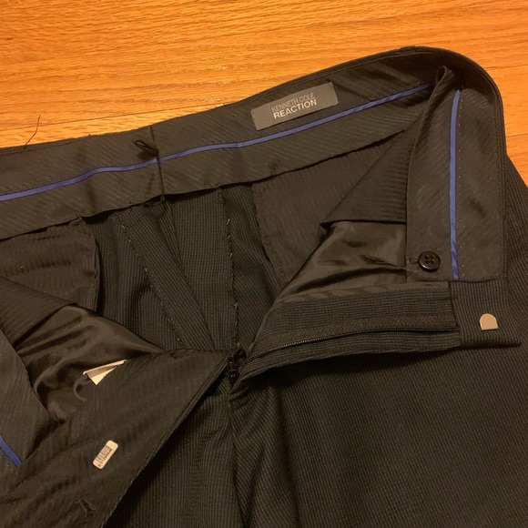 NEW BEAUTIFUL Navy Blue Kenneth Cole Dress Pants - Picture 3 of 4